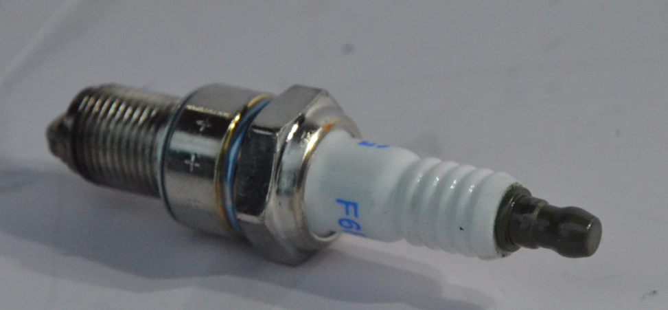 D9000i-Spark Plug(CP.AG.00000374)